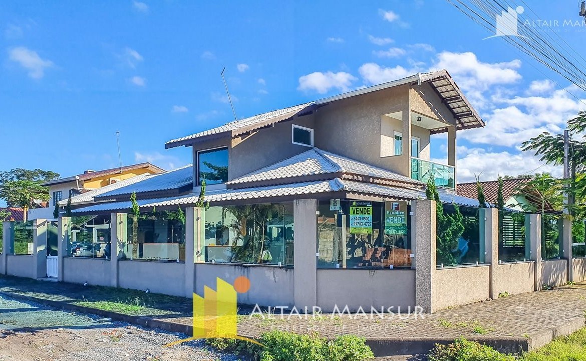 Foto 1 de Casa à Venda em Itapoá SC - Bairro Santa Clara - Altair Mansur Imóveis