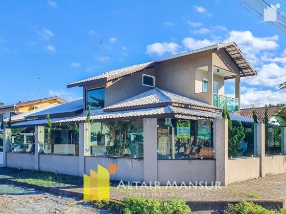 Foto 1 de Casa à Venda em Itapoá SC - Bairro Santa Clara - Altair Mansur Imóveis