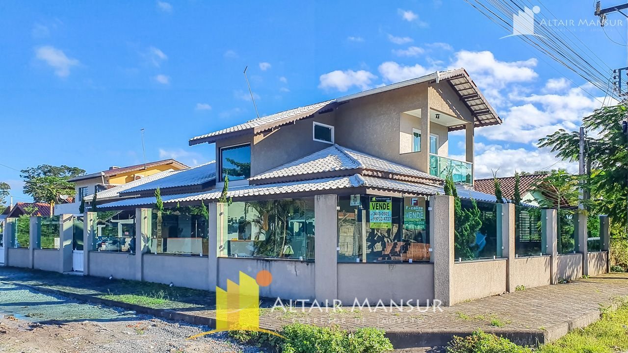Casa à Venda em Itapoá SC – Santa Clara – Foto 1 | Altair Mansur Imóveis Foto 1 de Casa à Venda em Itapoá SC - Bairro Santa Clara - Altair Mansur Imóveis