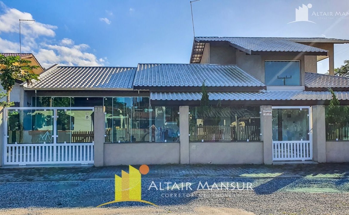 Foto 3 de Casa à Venda em Itapoá SC - Bairro Santa Clara - Altair Mansur Imóveis