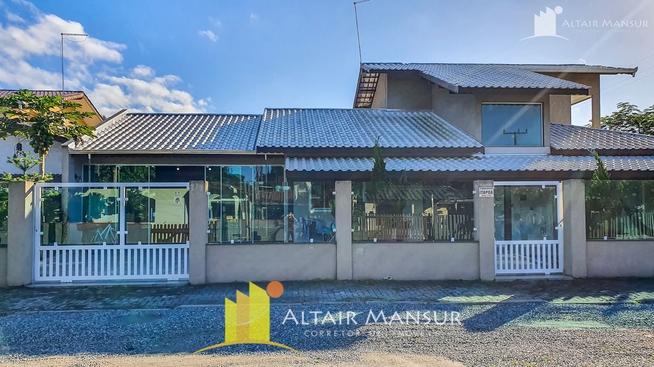 Casa à Venda em Itapoá SC – Santa Clara – Foto 3 | Altair Mansur Imóveis Foto 3 de Casa à Venda em Itapoá SC - Bairro Santa Clara - Altair Mansur Imóveis