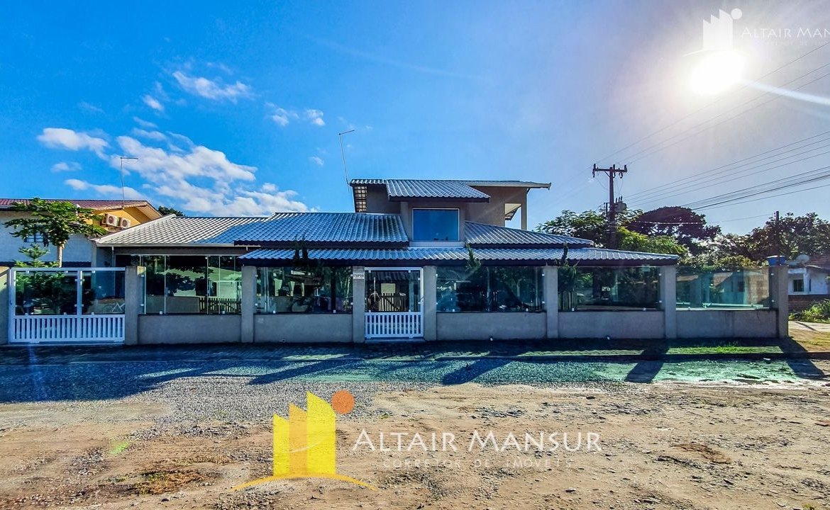 Foto 4 de Casa à Venda em Itapoá SC - Bairro Santa Clara - Altair Mansur Imóveis