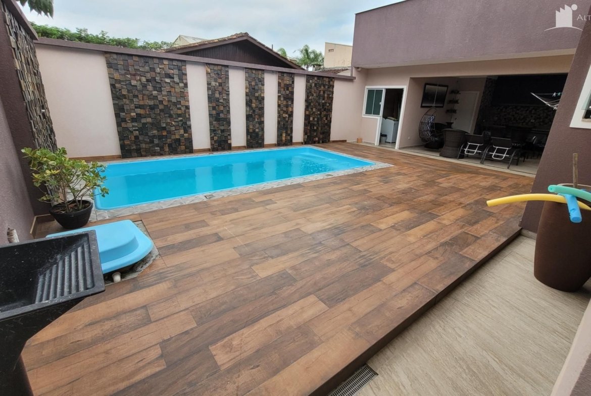 Foto 5 de Casa à Venda em Itapoá SC - Bairro Balneário Itapoá - Altair Mansur Imóveis