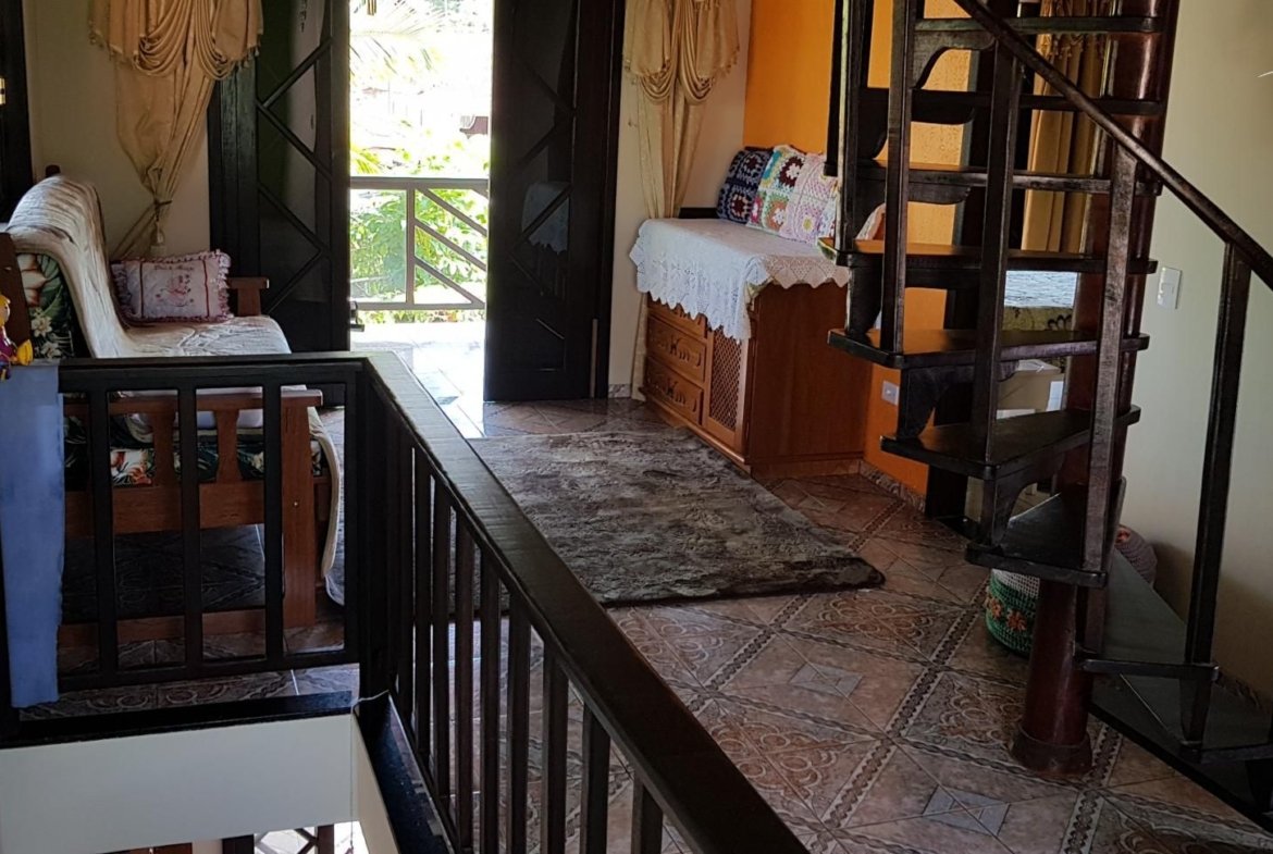 Sobrado à Venda 384m² – 3 Quartos(2 suítes) – Princesa do Mar, Itapoá – SC
