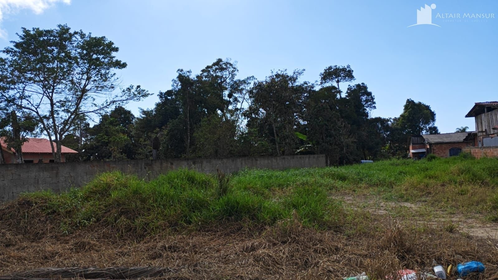 Terreno à Venda em Itapoá SC – Mariluz – Foto 1 | Altair Mansur Imóveis Foto 1 de Terreno à Venda em Itapoá SC - Bairro Mariluz - Altair Mansur Imóveis