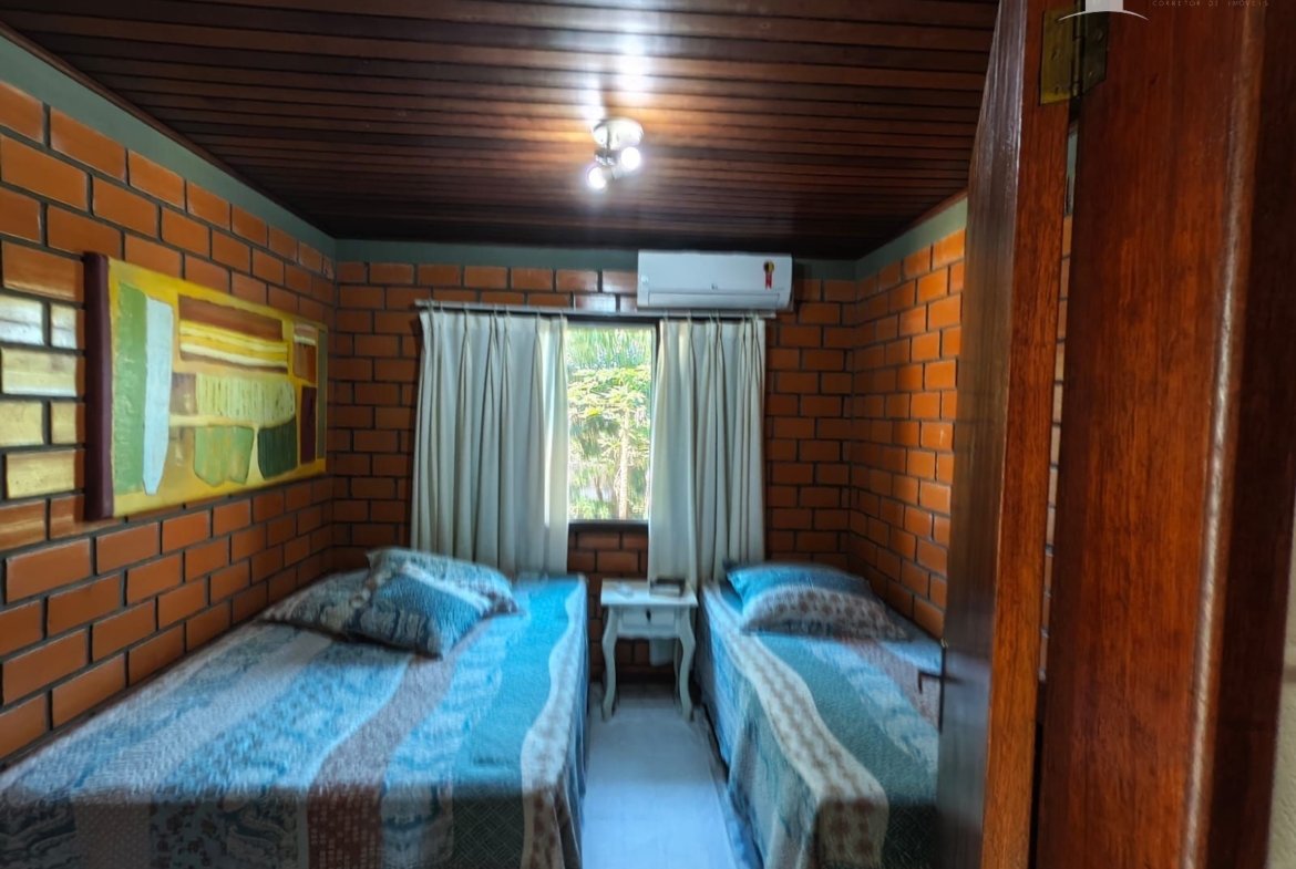 Sobrado no Balneário Palmeira
