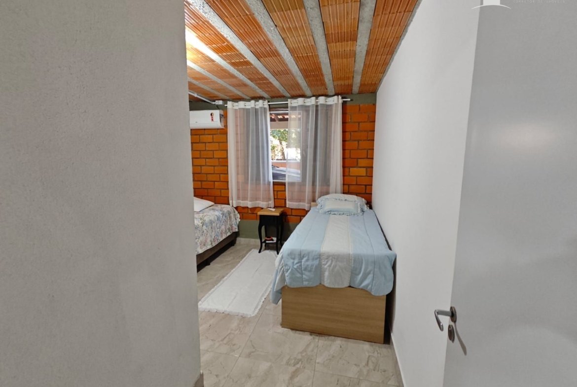 Sobrado no Balneário Palmeira