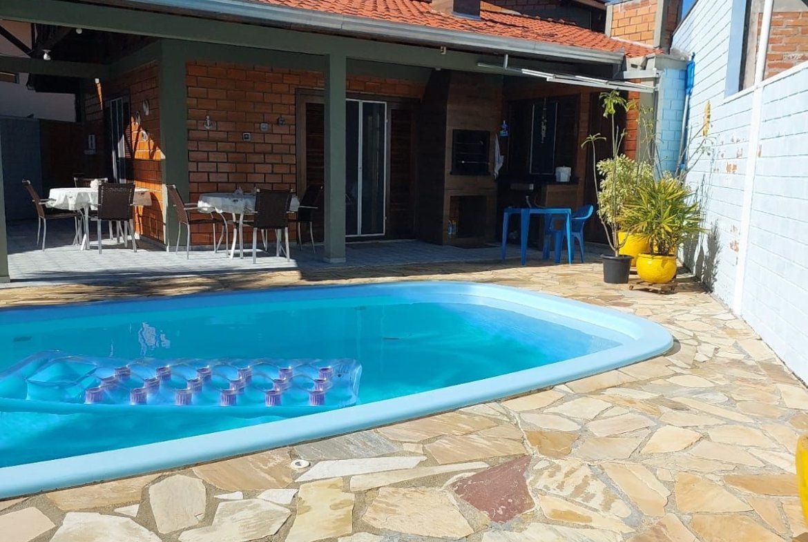Foto 4 de Casa à Venda em Itapoá SC - Bairro Continental - Altair Mansur Imóveis