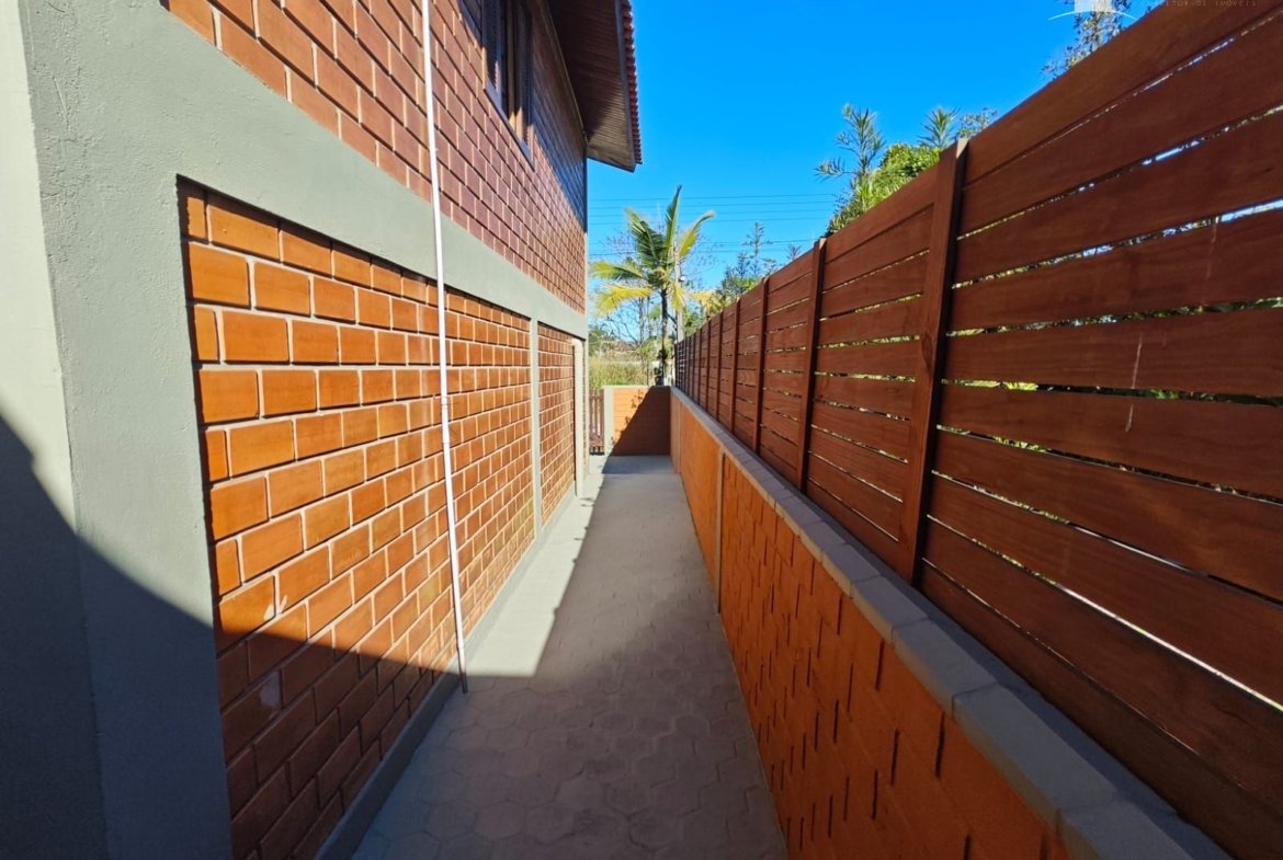 Sobrado no Balneário Palmeira