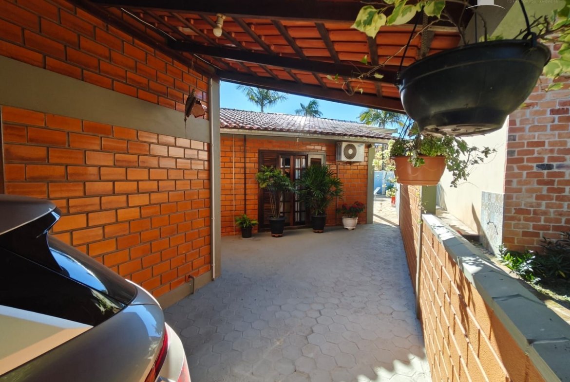 Sobrado no Balneário Palmeira