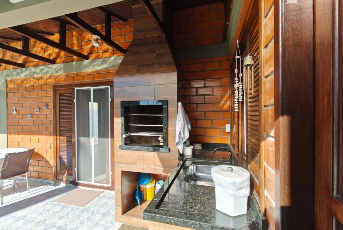 Foto 7 de Casa à Venda em Itapoá SC - Bairro Continental - Altair Mansur Imóveis