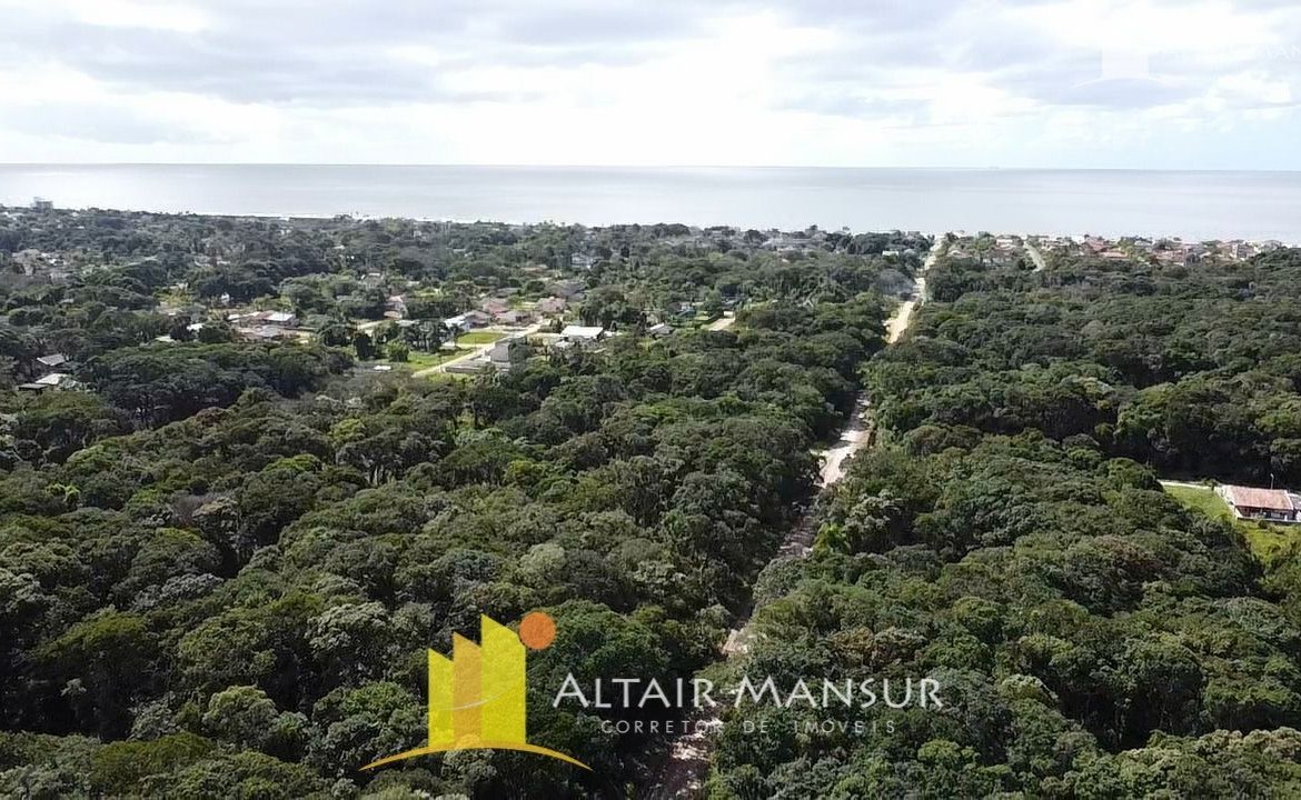 Terrenos  com rua aberta e preço imbatível à venda em Itapoá