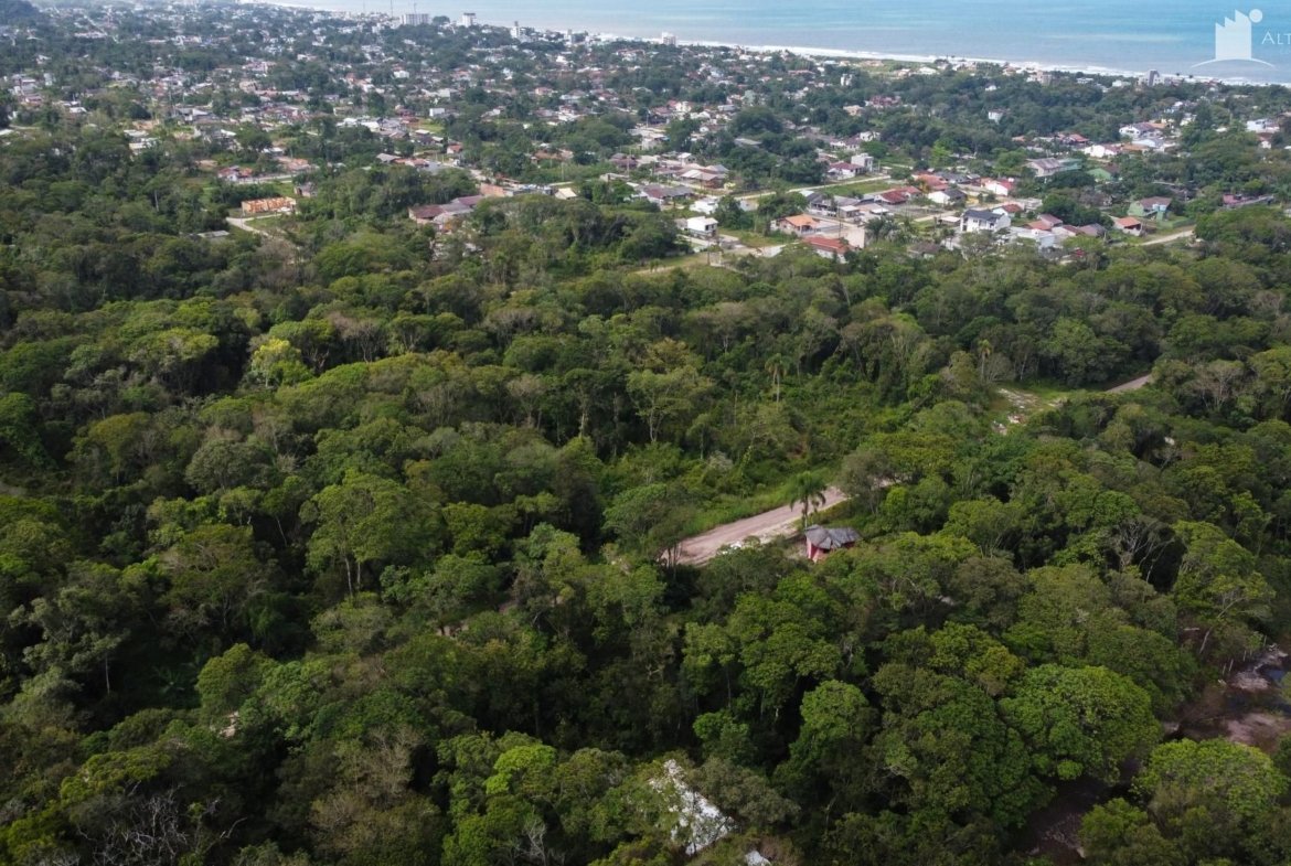 Terrenos  com rua aberta e preço imbatível à venda em Itapoá