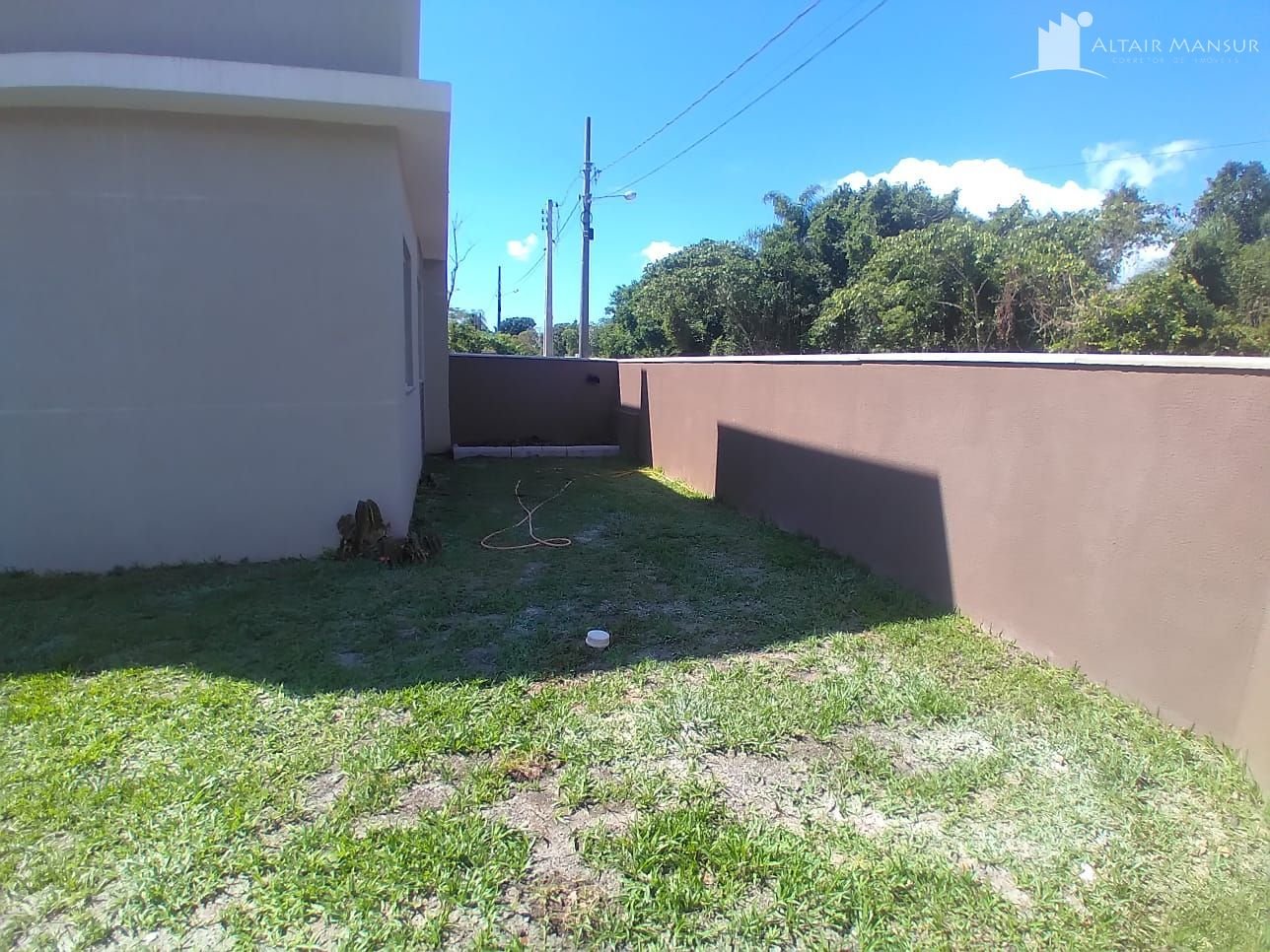 Foto 4 de Casa à Venda em Itapoá SC - Bairro Brandalize - Altair Mansur Imóveis