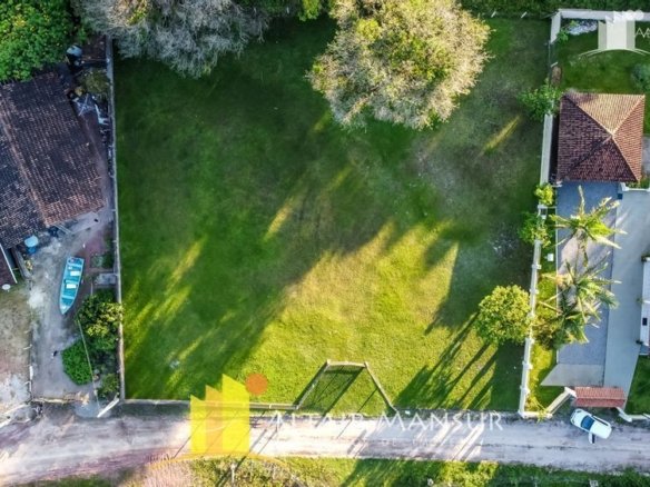 Foto 1 de Terreno à Venda em São Francisco do Sul SC - Bairro Vila da Glória - Altair Mansur Imóveis