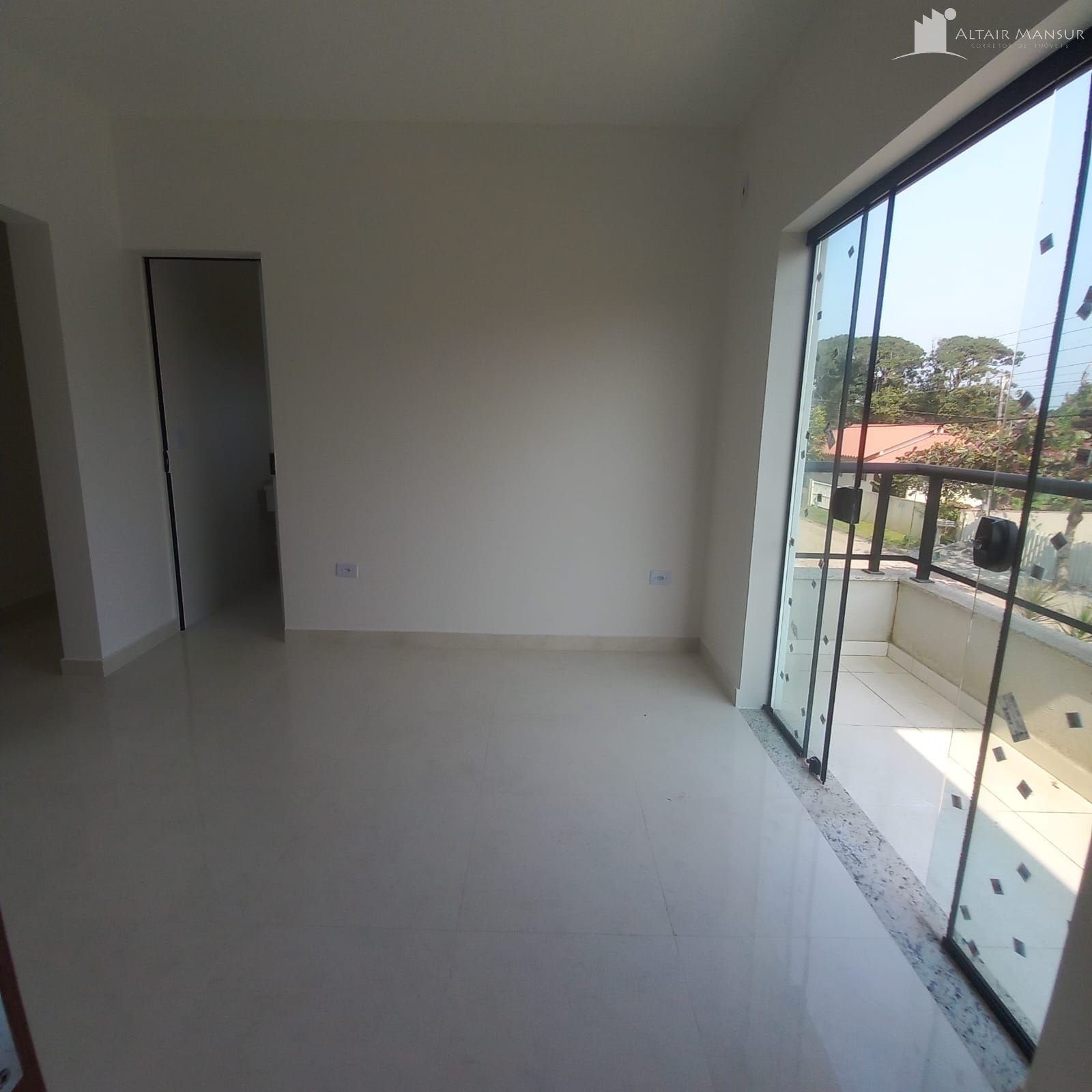 Casa à Venda em Itapoá SC – Balneário Cambijú – Foto 2 | Altair Mansur Imóveis Foto 2 de Casa à Venda em Itapoá SC - Bairro Balneário Cambijú - Altair Mansur Imóveis