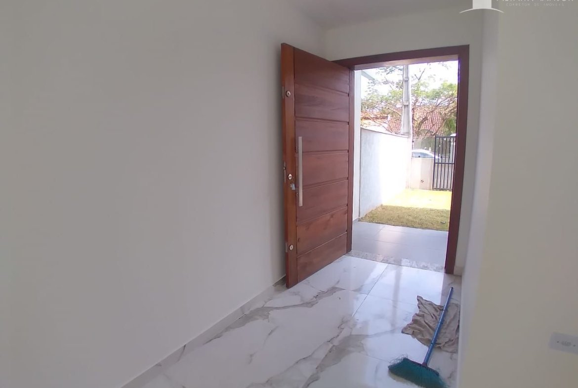 Sobrado Novo à Venda, Piscina, Churrasqueira, 300m do Mar, Cambijú, Itapoá – SC