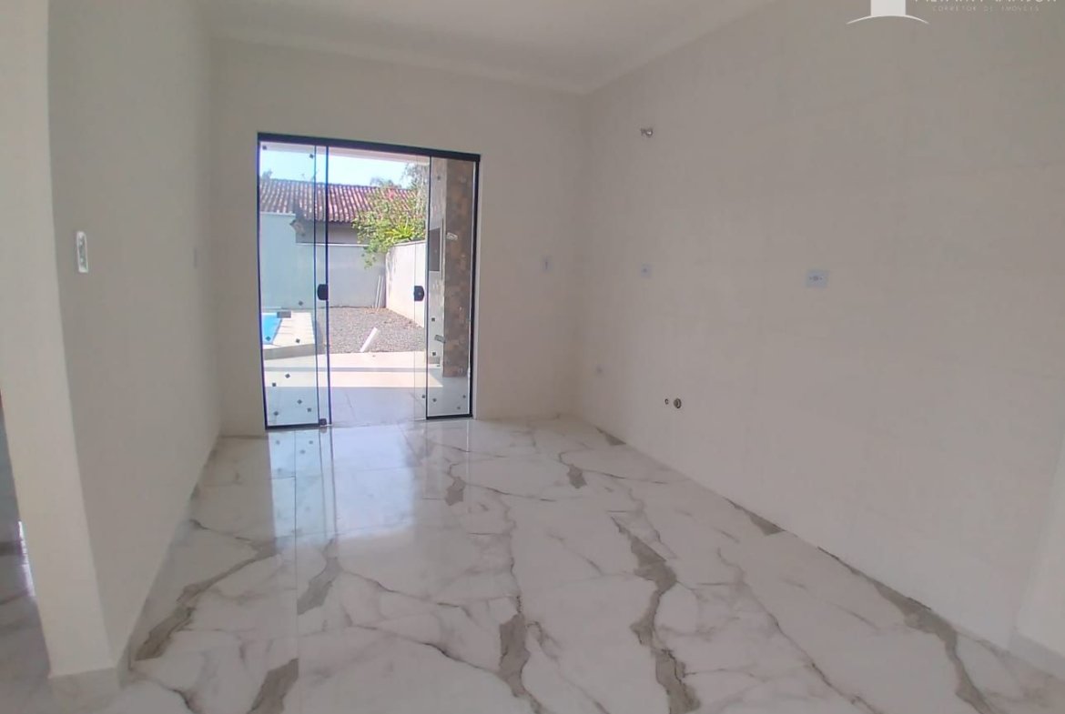 Sobrado Novo à Venda, Piscina, Churrasqueira, 300m do Mar, Cambijú, Itapoá – SC