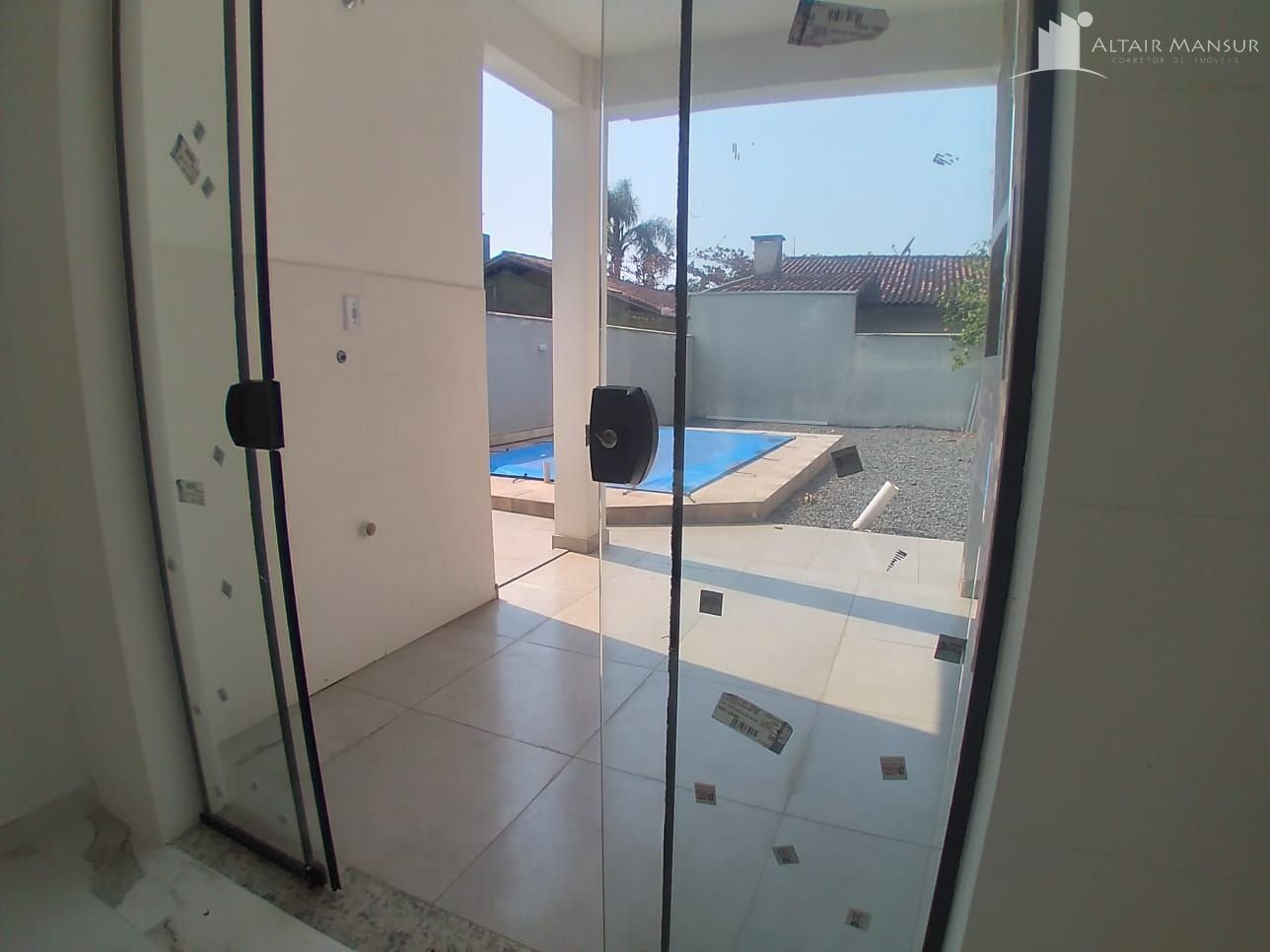 Sobrado Novo à Venda, Piscina, Churrasqueira, 300m do Mar, Cambijú, Itapoá – SC – Foto 31 | Altair Mansur Imóveis Sobrado Novo à Venda, Piscina, Churrasqueira, 300m do Mar, Cambijú, Itapoá – SC