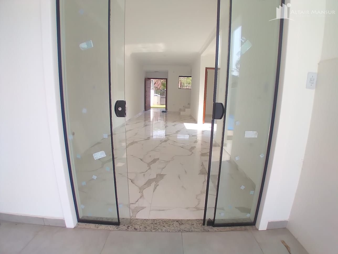 Casa à Venda em Itapoá SC – Balneário Cambijú – Foto 8 | Altair Mansur Imóveis Foto 8 de Casa à Venda em Itapoá SC - Bairro Balneário Cambijú - Altair Mansur Imóveis
