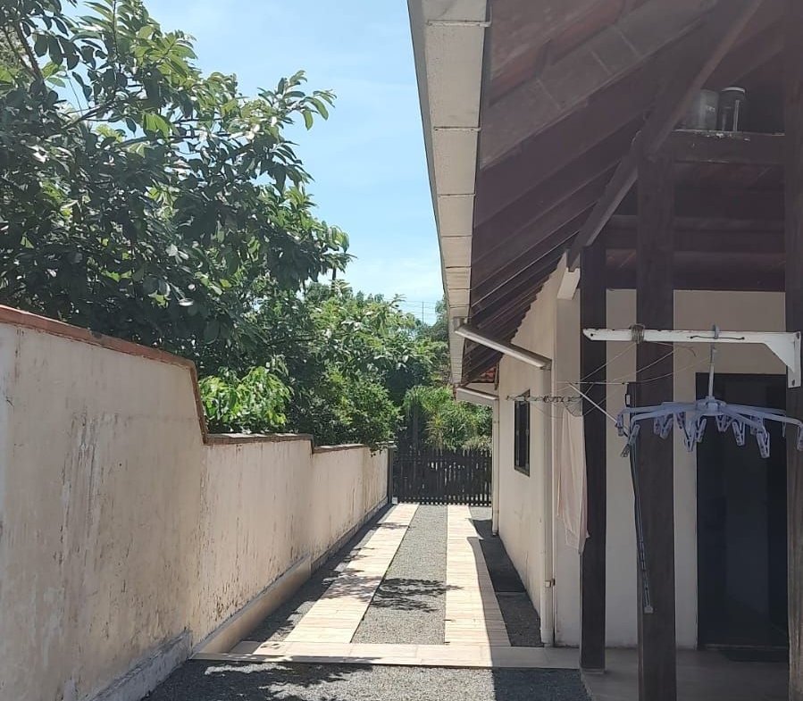 Sobrado Alto Padrão à Venda 420m² – Mobiliado, c/ Mezanino – Brasília, Itapoa/SC