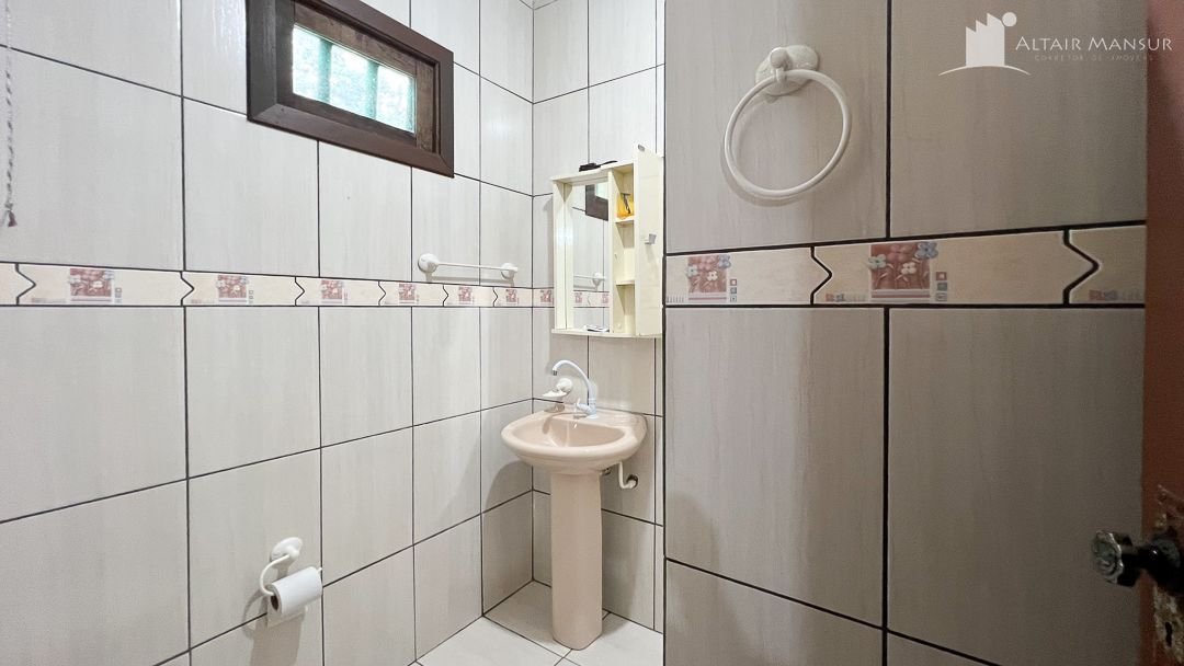 Sobrado à Venda 7 dormitórios 1 suítes Terreno 708m² Itapema do Norte, Itapoá SC