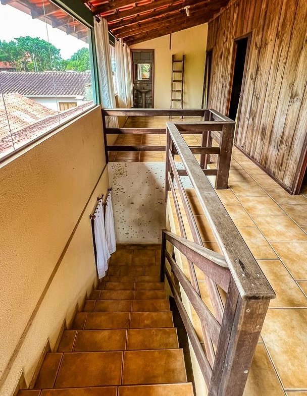 Sobrado à Venda 7 dormitórios 1 suítes Terreno 708m² Itapema do Norte, Itapoá SC