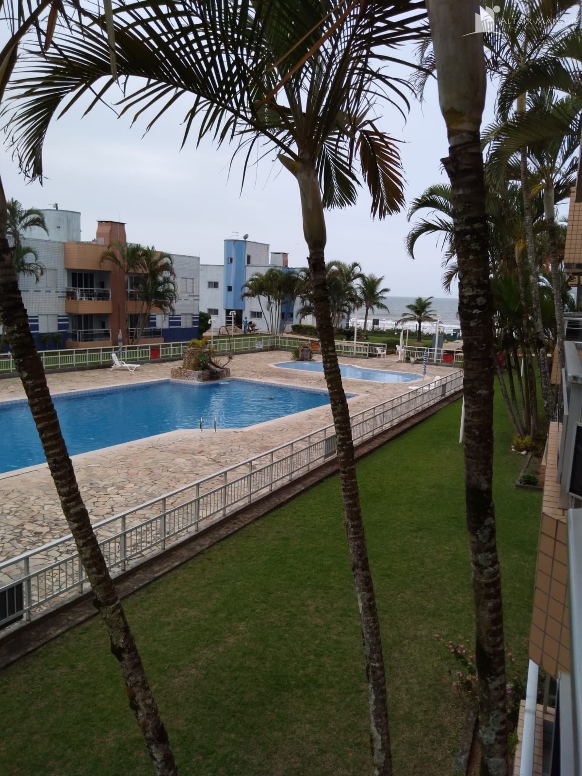Apartamento em condominio Beira mar com piscina