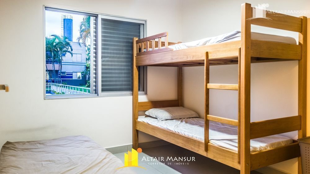 Apartamento beira mar com piscinas