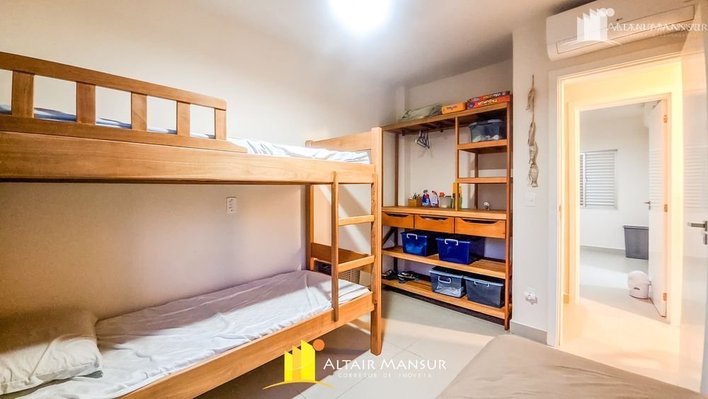 Apartamento beira mar com piscinas
