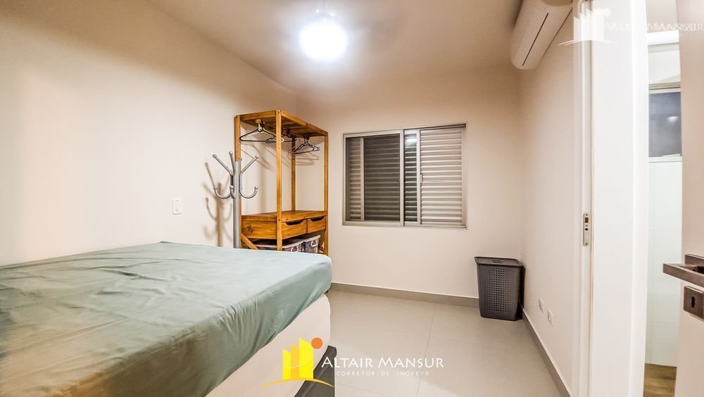 Apartamento beira mar com piscinas