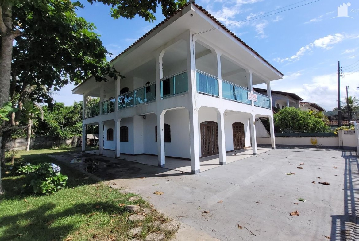 Foto 1 de Casa à Venda em Itapoá SC - Bairro Princesa do Mar - Altair Mansur Imóveis