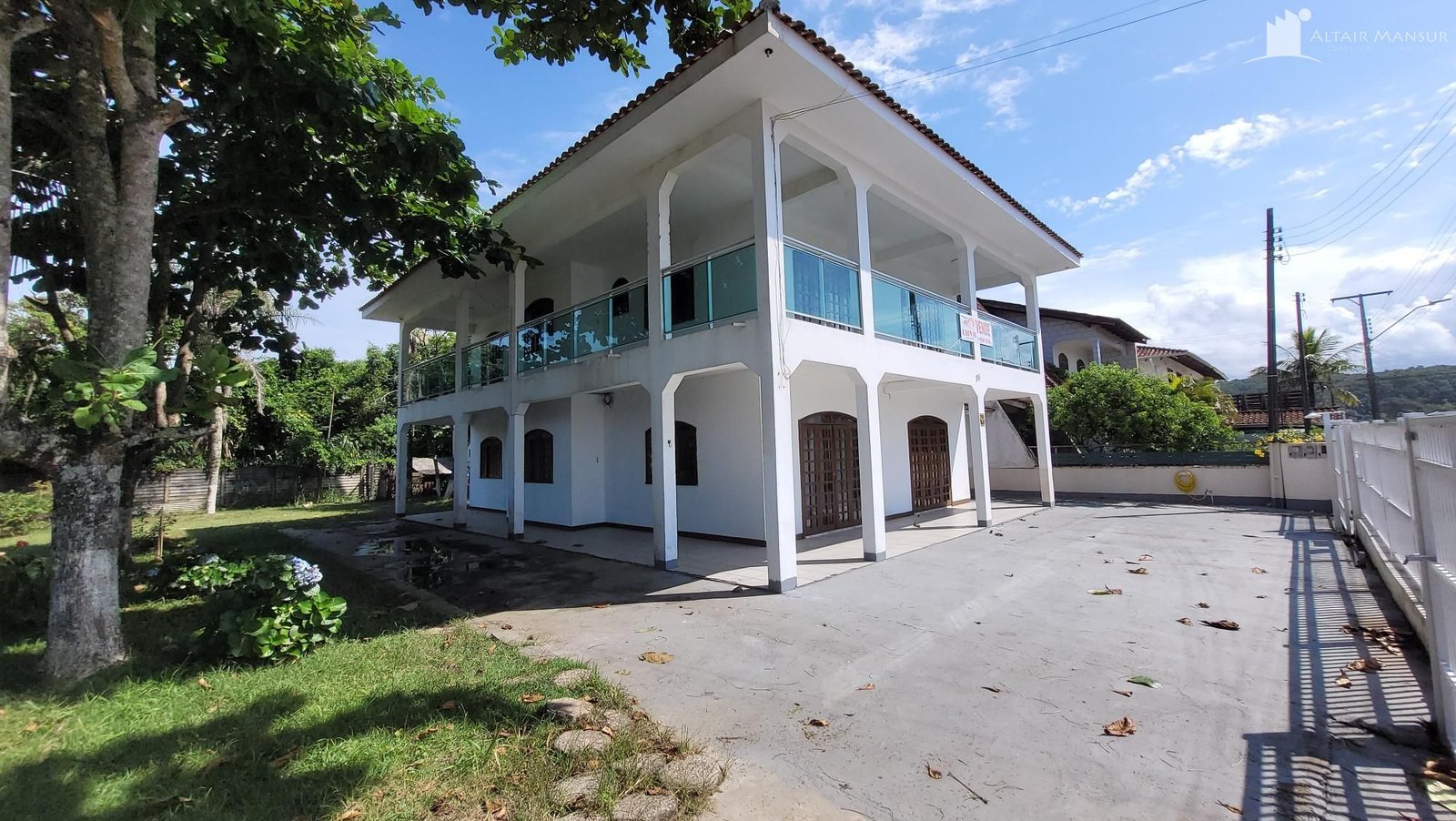 Casa à Venda em Itapoá SC – Princesa do Mar – Foto 1 | Altair Mansur Imóveis Foto 1 de Casa à Venda em Itapoá SC - Bairro Princesa do Mar - Altair Mansur Imóveis