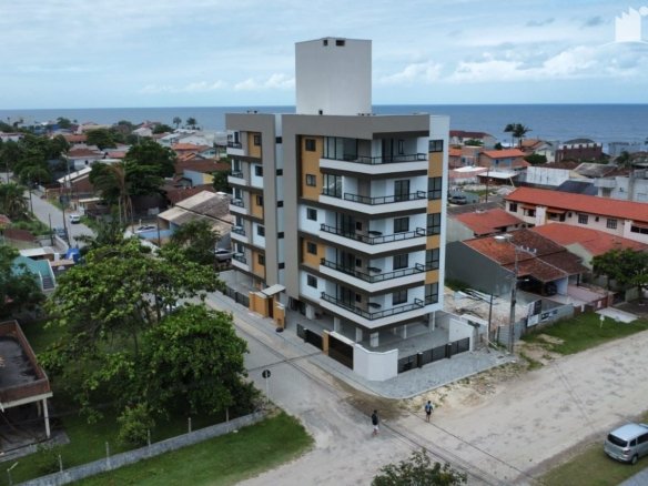 Foto 1 de Apartamento à Venda em Itapoá SC - Bairro Balneário Brasília - Altair Mansur Imóveis