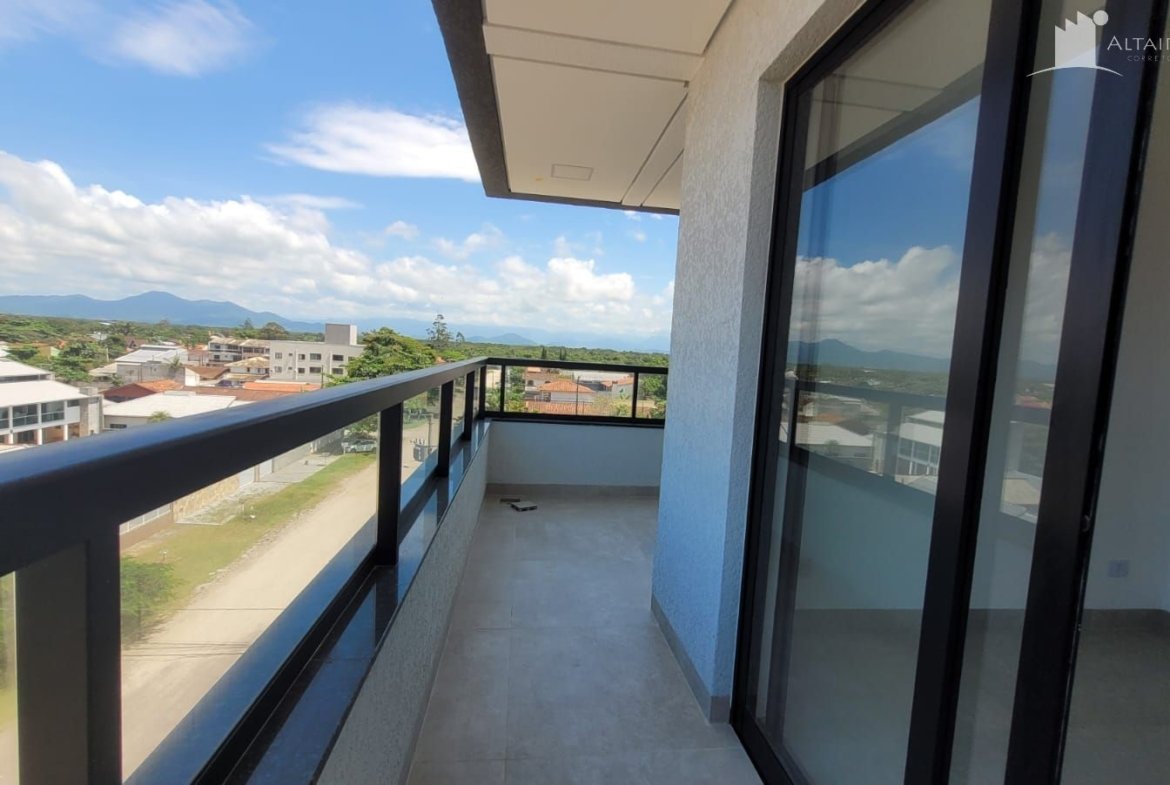 Lançamento apto e cobertura a 250 metros do mar