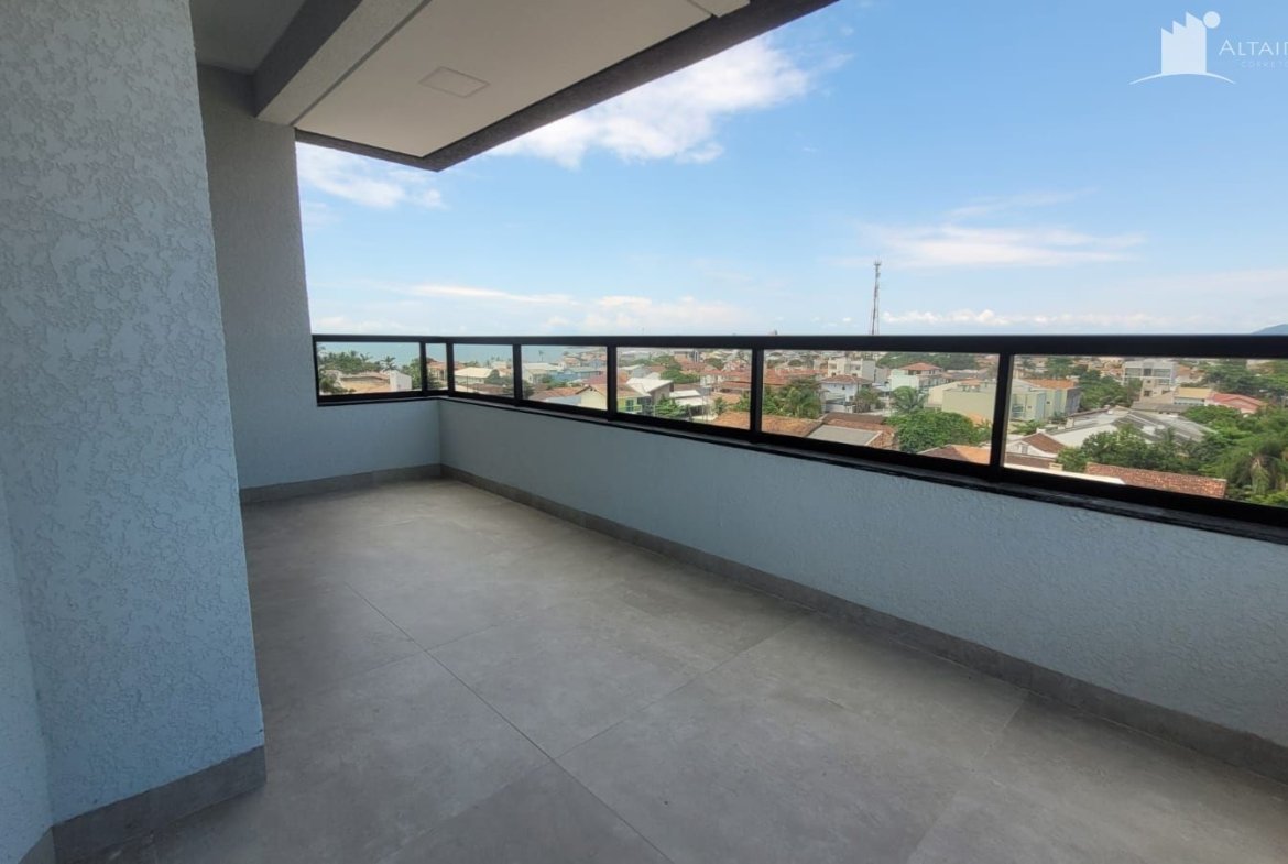 Lançamento apto e cobertura a 250 metros do mar