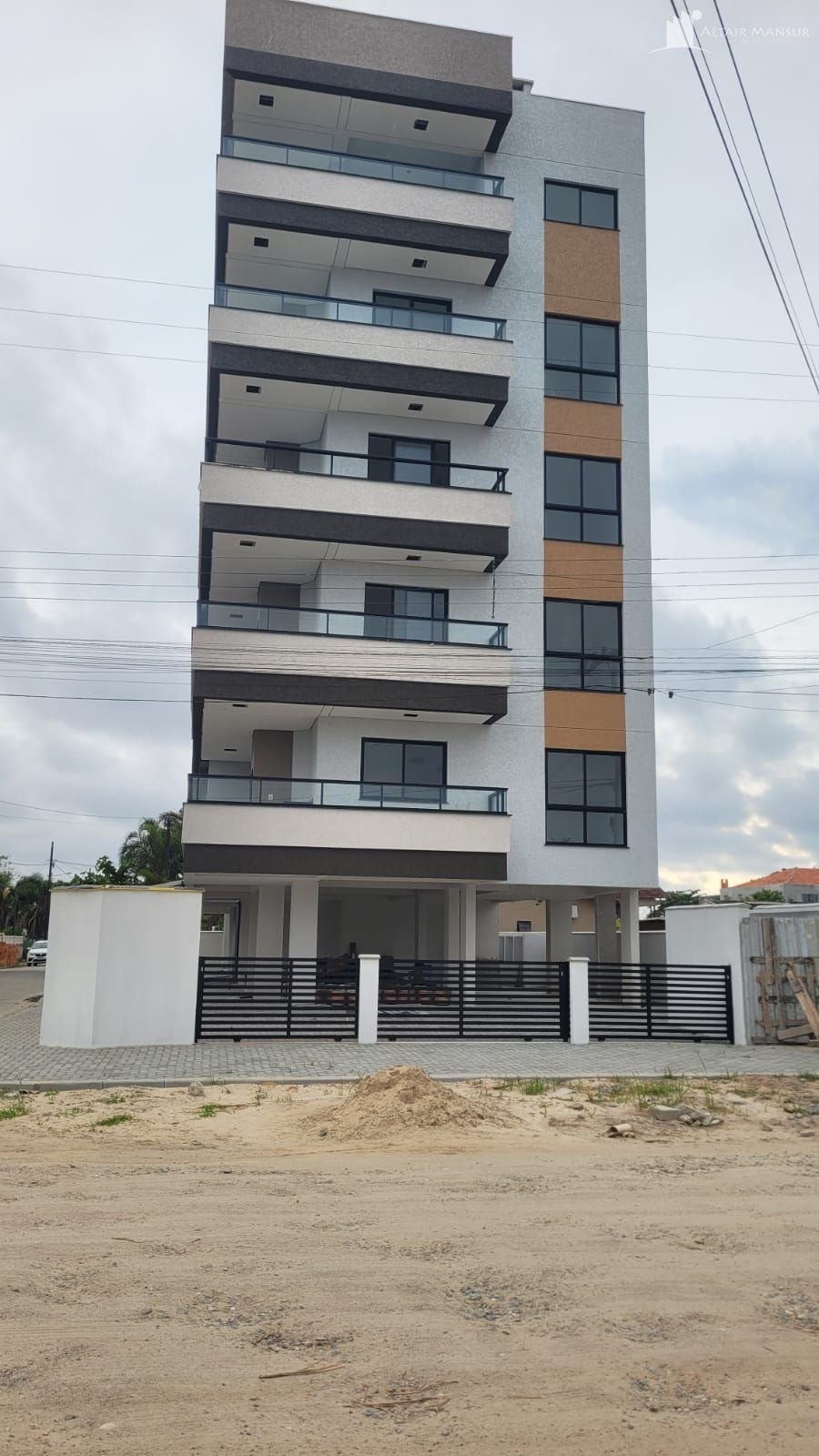 Foto 3 de Apartamento à Venda em Itapoá SC - Bairro Balneário Brasília - Altair Mansur Imóveis