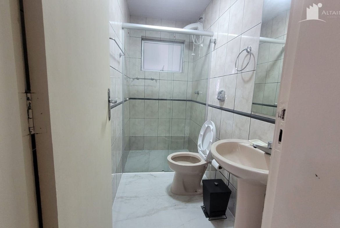 Apartamento condominio frente mar