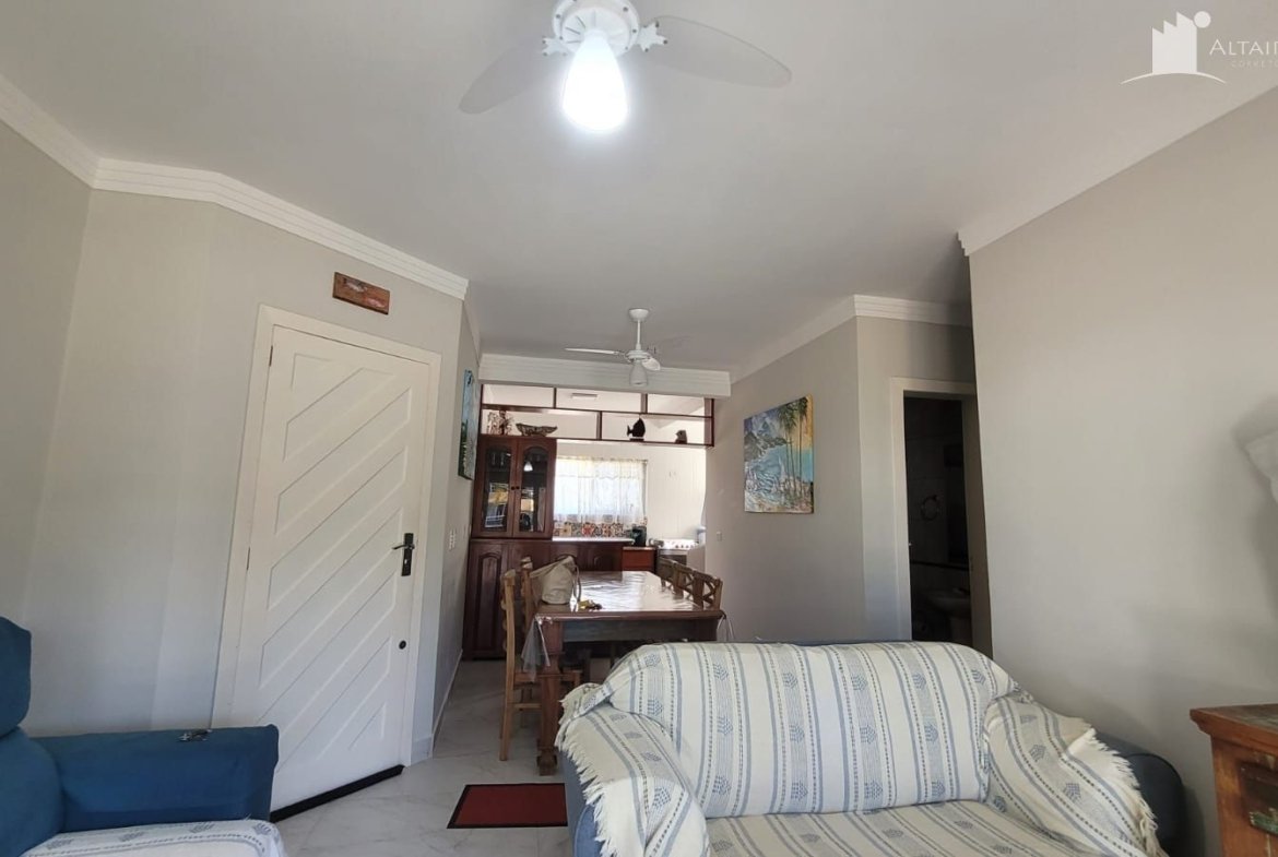Apartamento condominio frente mar