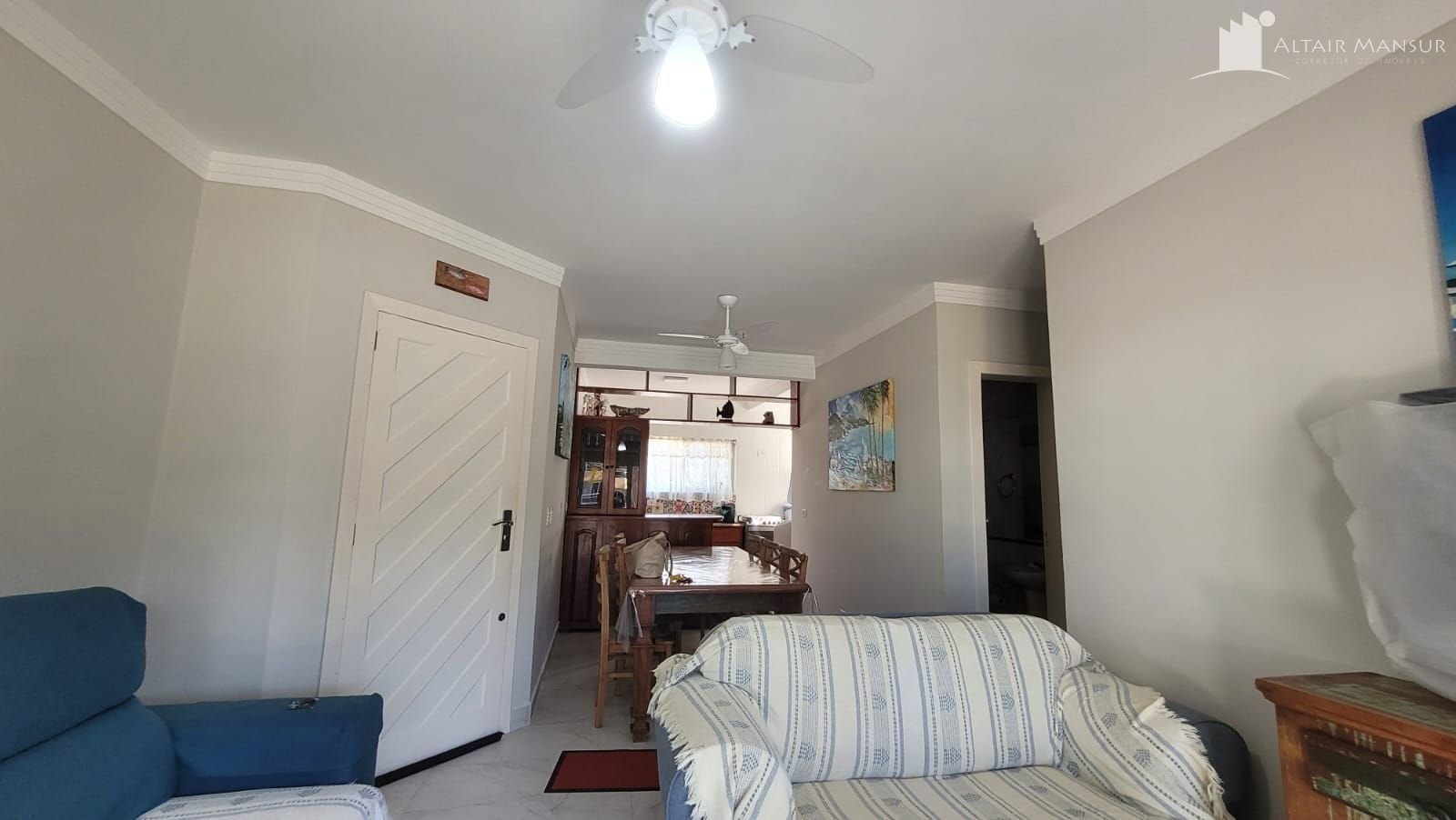 Apartamento condominio frente mar