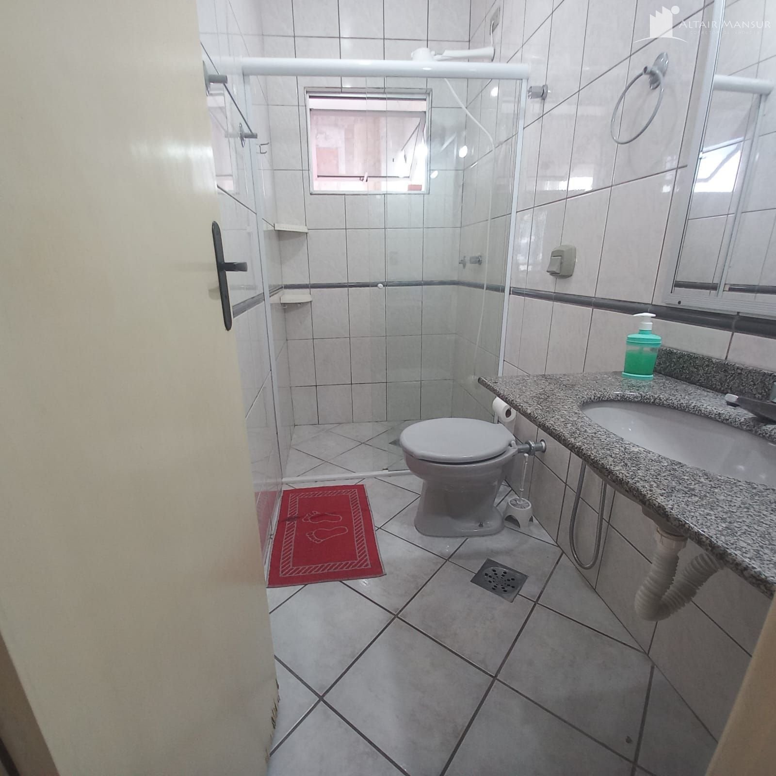 Apartamento de 3 quartos beira mar no Paese