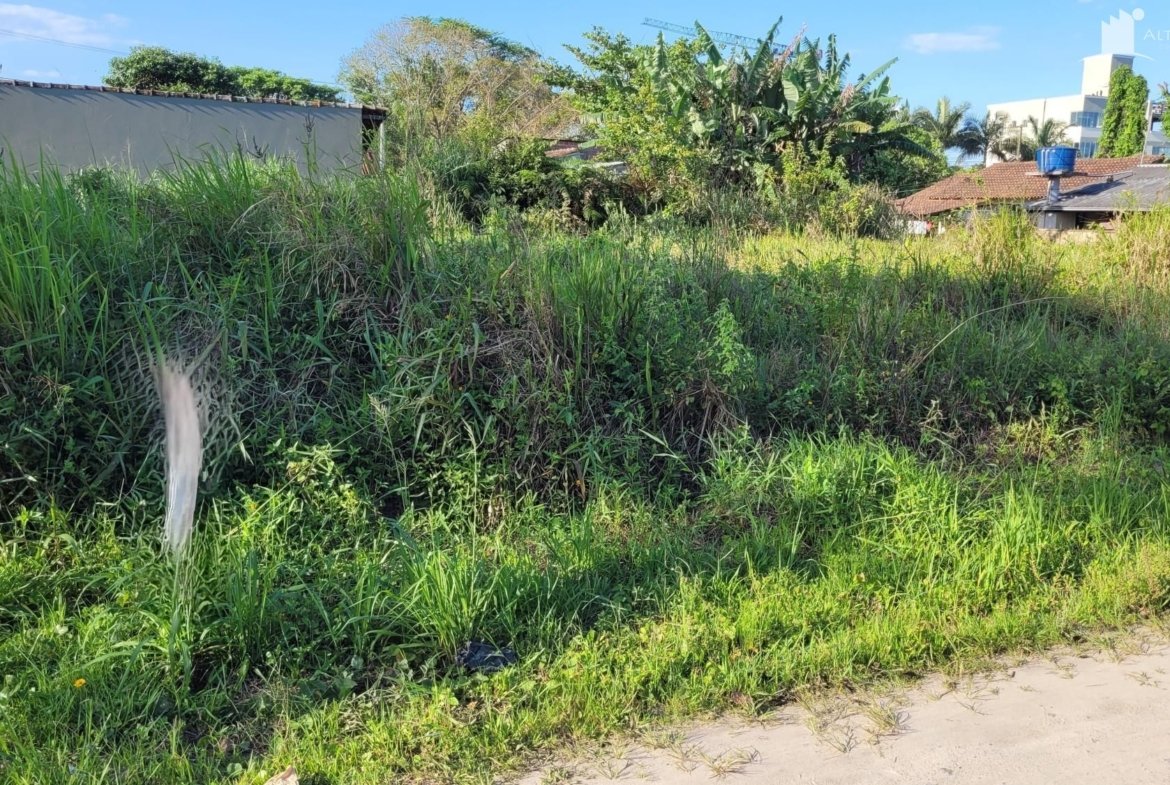 Foto 1 de Terreno à Venda em Itapoá SC - Bairro Itapoá - Altair Mansur Imóveis