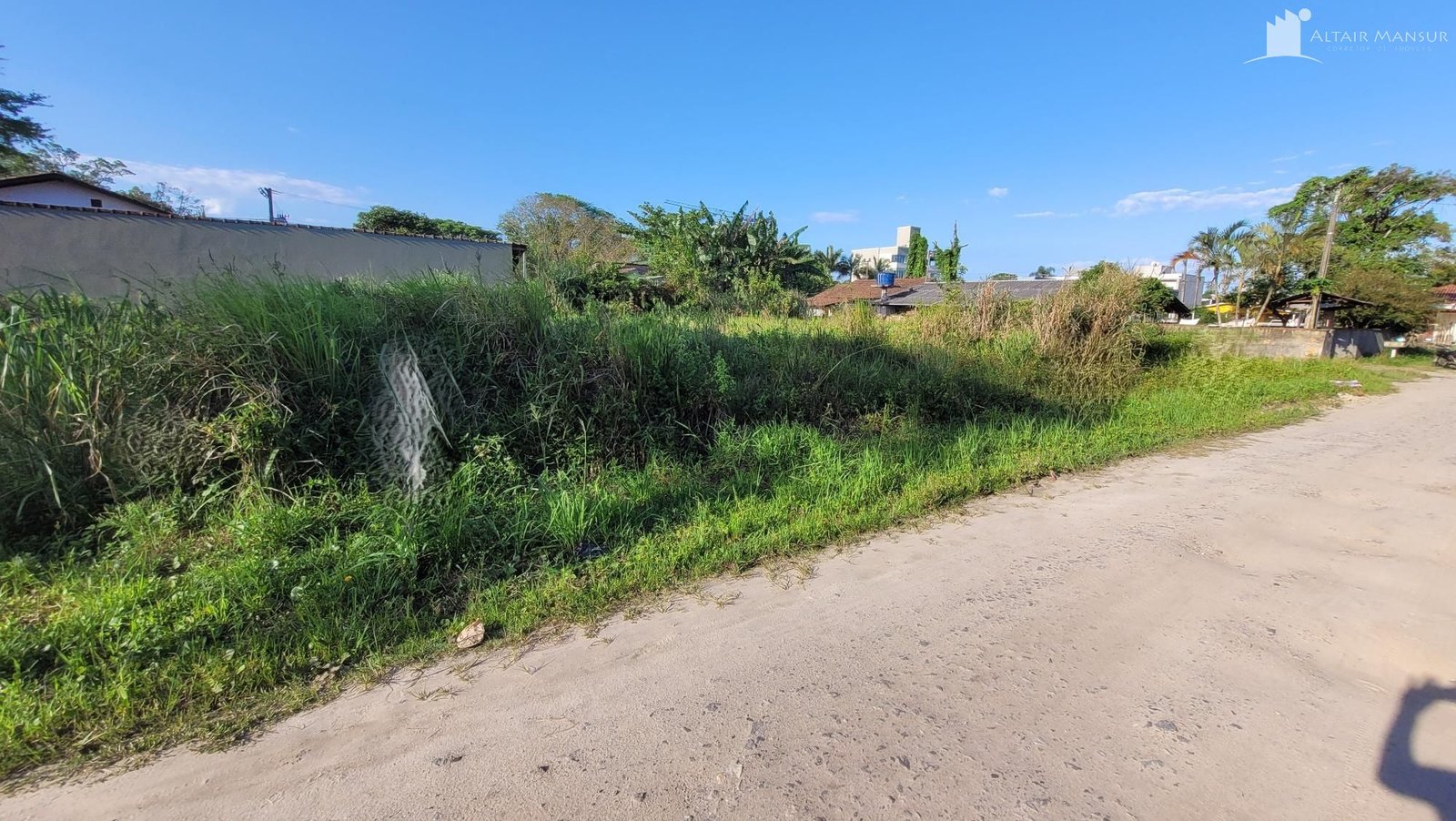 Terreno à Venda em Itapoá SC – Itapoá – Foto 2 | Altair Mansur Imóveis Foto 2 de Terreno à Venda em Itapoá SC - Bairro Itapoá - Altair Mansur Imóveis