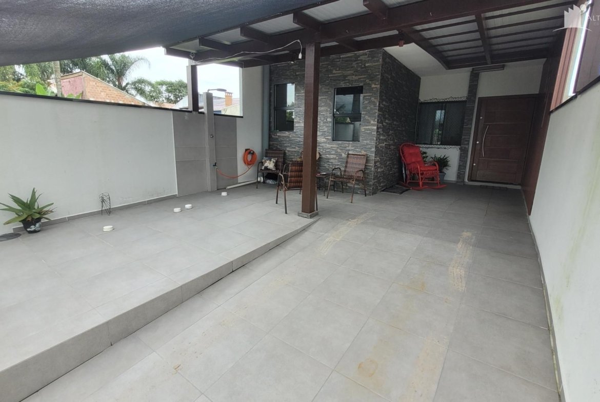 Foto 1 de Casa à Venda em Itapoá SC - Bairro Balneário Cambijú - Altair Mansur Imóveis