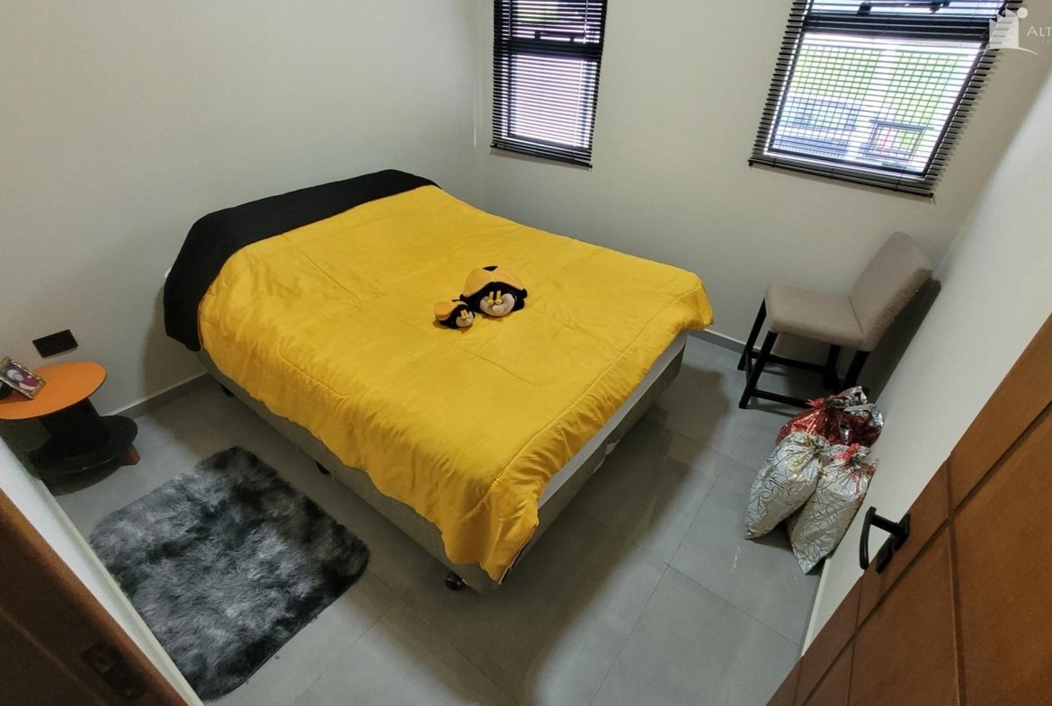 Casa com 3 dormitórios no Cambiju