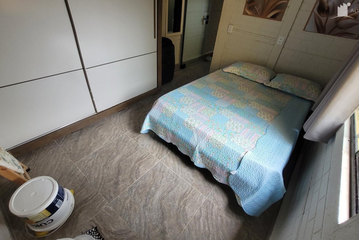 Casa com 3 dormitórios no Cambiju