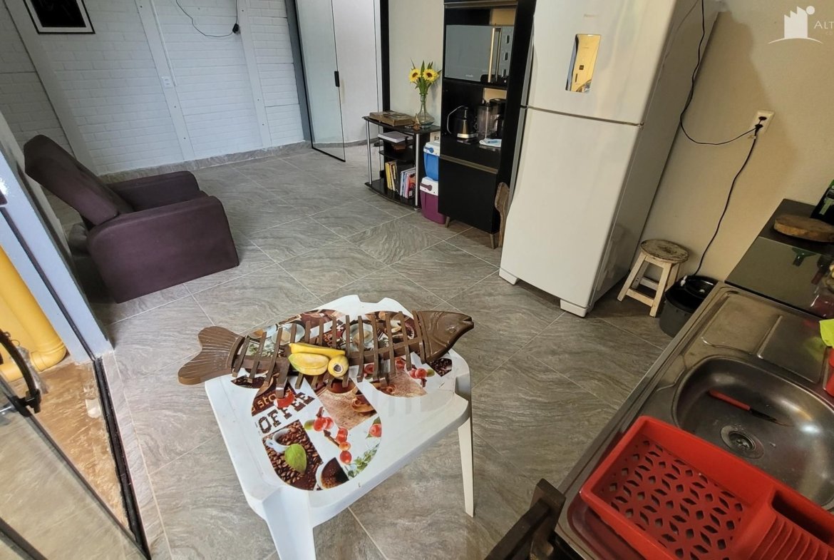 Casa com 3 dormitórios no Cambiju