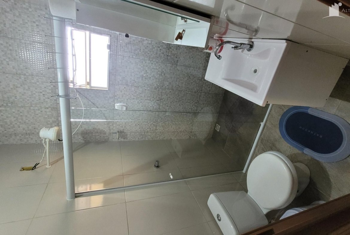 Casa com 3 dormitórios no Cambiju