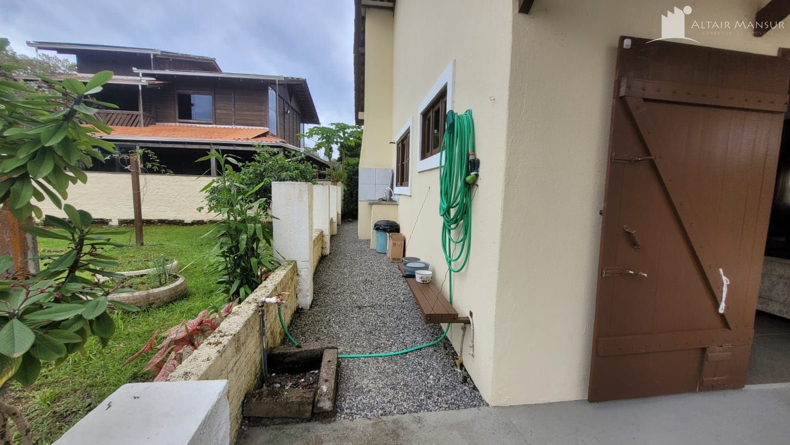 Casa à Venda em São Francisco do Sul SC – Vila da Glória – Foto 5 | Altair Mansur Imóveis Foto 5 de Casa à Venda em São Francisco do Sul SC - Bairro Vila da Glória - Altair Mansur Imóveis