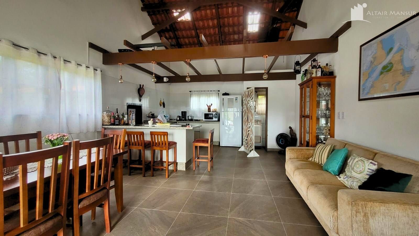 Casa à Venda em São Francisco do Sul SC – Vila da Glória – Foto 8 | Altair Mansur Imóveis Foto 8 de Casa à Venda em São Francisco do Sul SC - Bairro Vila da Glória - Altair Mansur Imóveis